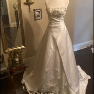 Maggie Sottero gown